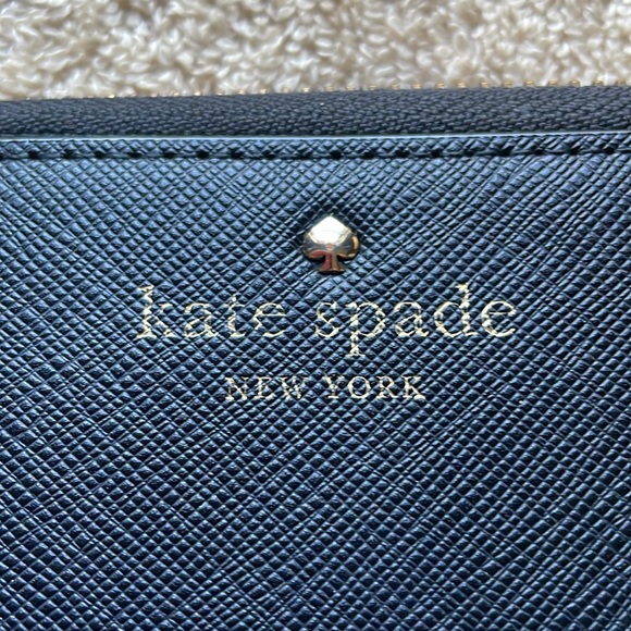 Kate Spade Black zip around wallet/wristlet - Picture 2 of 7